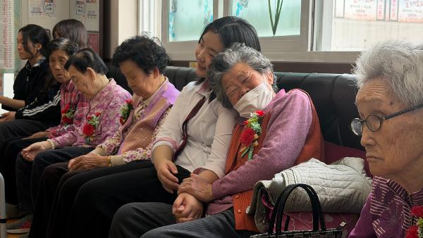 5월 '온길' 인성동아리 노인복지관 봉사활 이미지